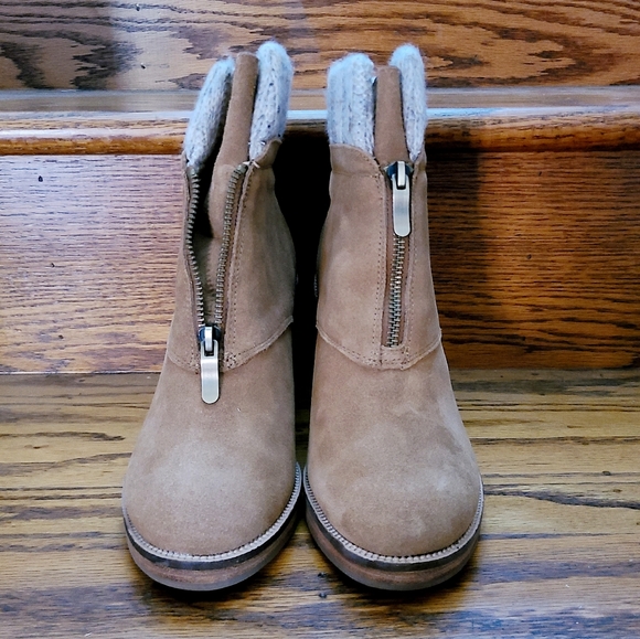 👀50% OFF👢NWT ‼️ Chinese Laundry Suede Boots with Knit Cuff - Picture 6 of 12